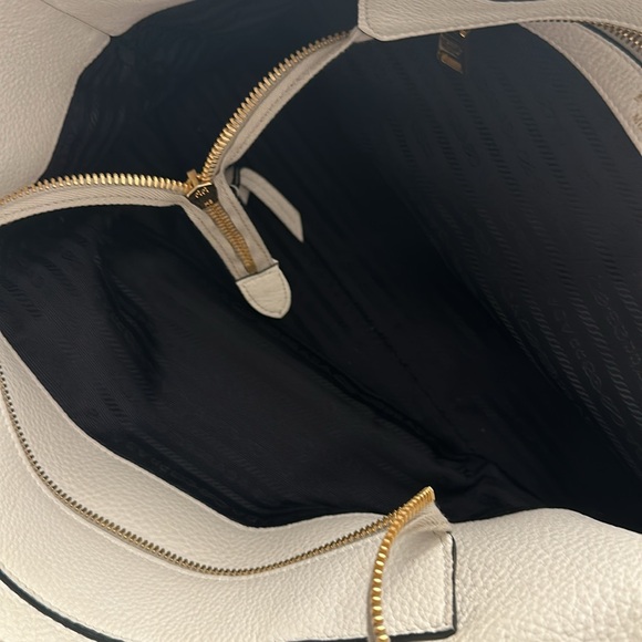 Authentic Prada Tote bag - Picture 7 of 13